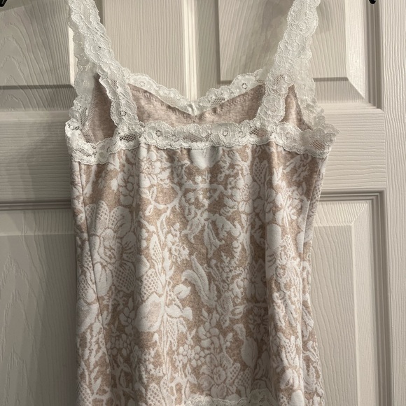 Black House White Market Paisley/Floral camisole/tank tops - Picture 2 of 8